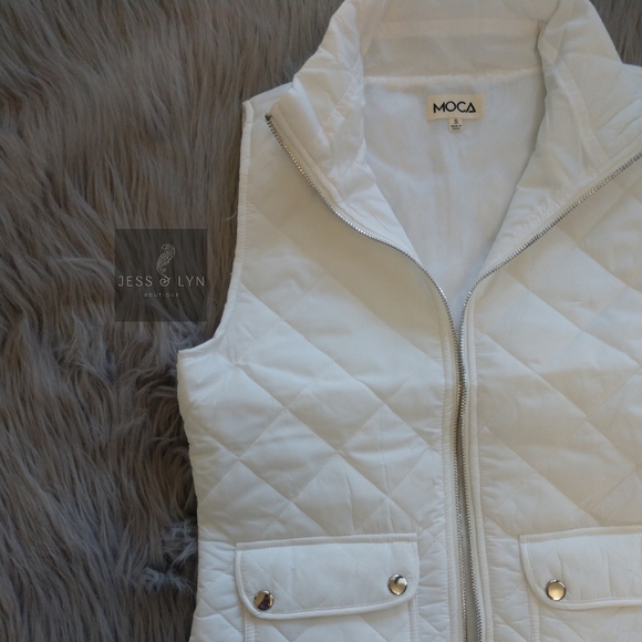 🆕White Zip Up Puffer Vest w/Pockets - Picture 6 of 8